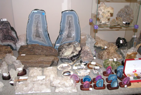 XXIX. Medzinárodné stretnutie zberateľov minerálov a skamenelín v budove SNM – Prírodovedného múzea na Vajanského nábreží 2 v Bratislave
